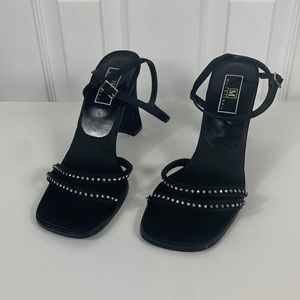 NWOT Maurice’s black strapy open toed heeled sandals size 9.5. Clear beads